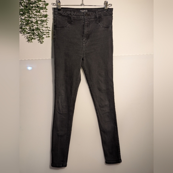 Abercrombie & Fitch Denim - Abercrombie & Fitch Simone High Rise Jean Legging Black 29/8R
